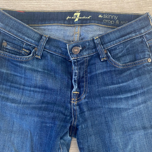 7 For All Mankind crop jeans. Size:26 - Picture 3 of 10